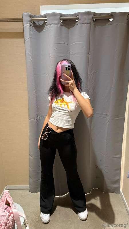 shopping fit check hehe already bought a few things ^-^ 