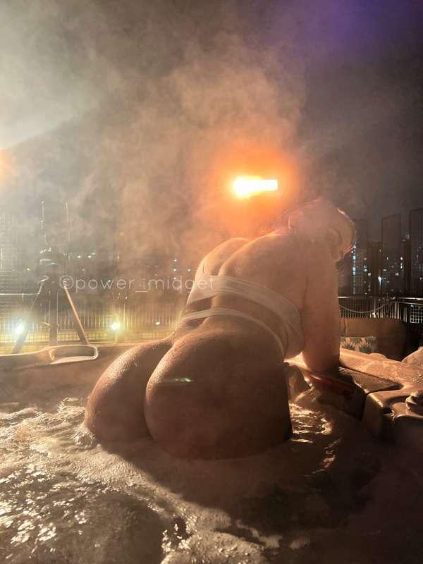 Wet 💦