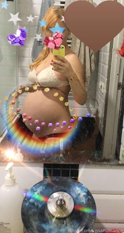 💕Welcome in my account 🥰
I am: 🤰
🤰pregnant girl with hairy pussy 
❤️love to make content 
🥛Milky tits
👩‍🦰redhead 

💝Going to make your dreams come true ❤️

#pregnant #lactation #bigbelly #preggo #bigtits #milk #milky #milktits