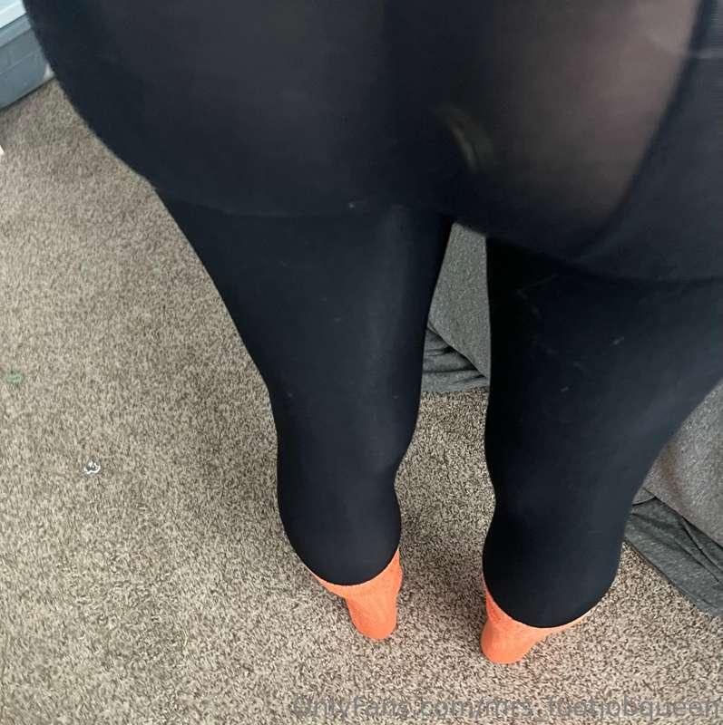 mrs_footjobqueen image #13