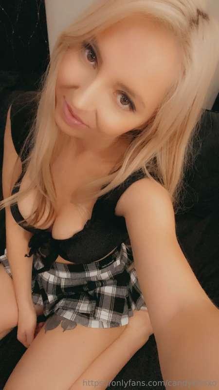 Told you I was being a little college slut today 😏😘