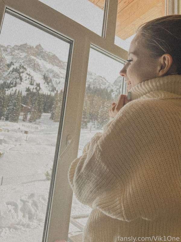 My trip to the mountains 🏔️🌄🏔️

❄️❄️❄️❄️❄️❄️❄️❄️❄️❄️🎄⛄🎄⛄🎄

#trip #travel #travelling #blog #life #snow #window #sweater #mountains #vik1one