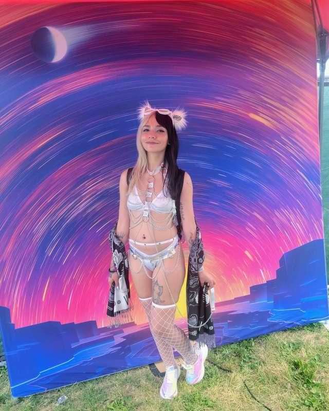 Can I be your rave bae?