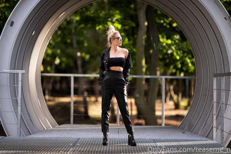 love black leather... feeling so sexy🔥🔥