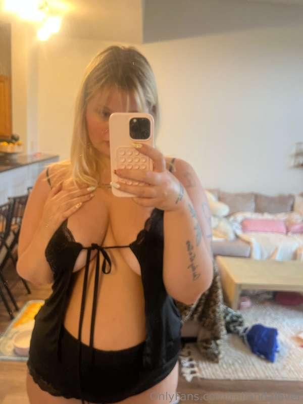 Wanna feel?🤭