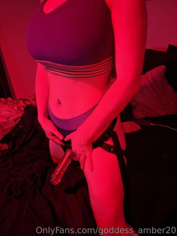 Oh you all got me into such of a pegging mood. 😈