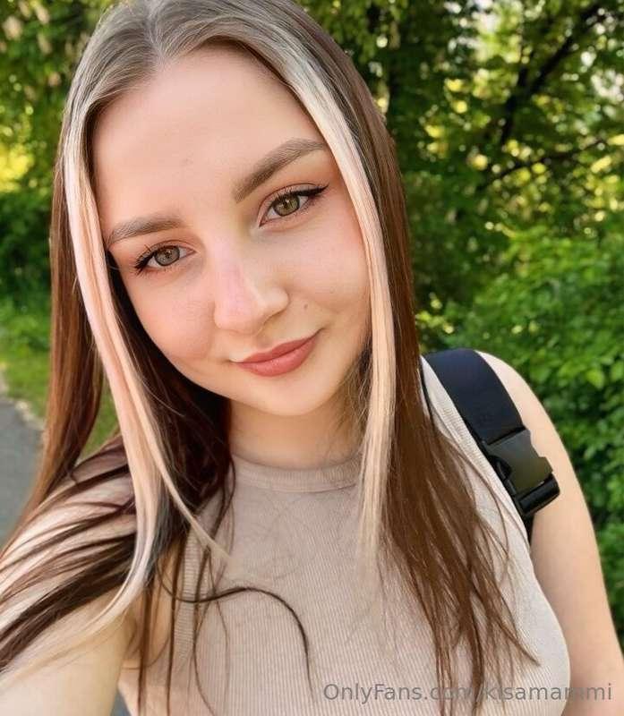 ✅FOLLOW FOR FREE ✅ @eva_elliss AND SEE HOW THIS CUTIE DESTRO..