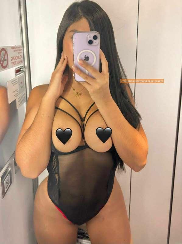 Quieres verlas sin los stickers? 😋 escríbeme al DM, tengo mu..