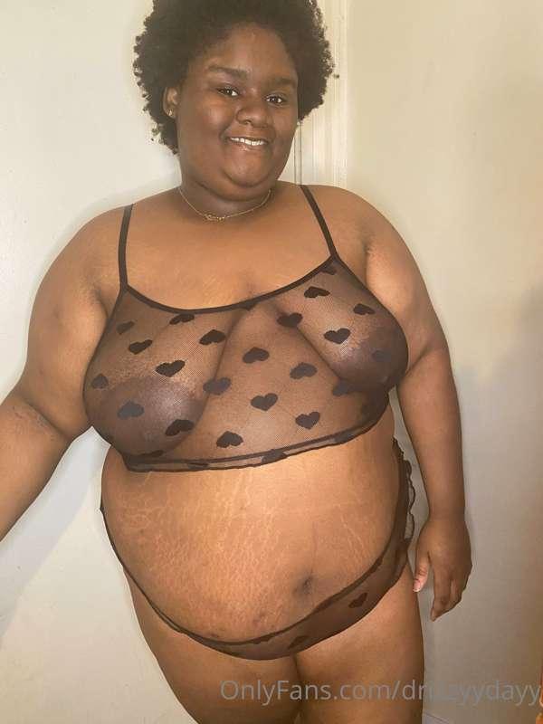 Big natural boobs🤩