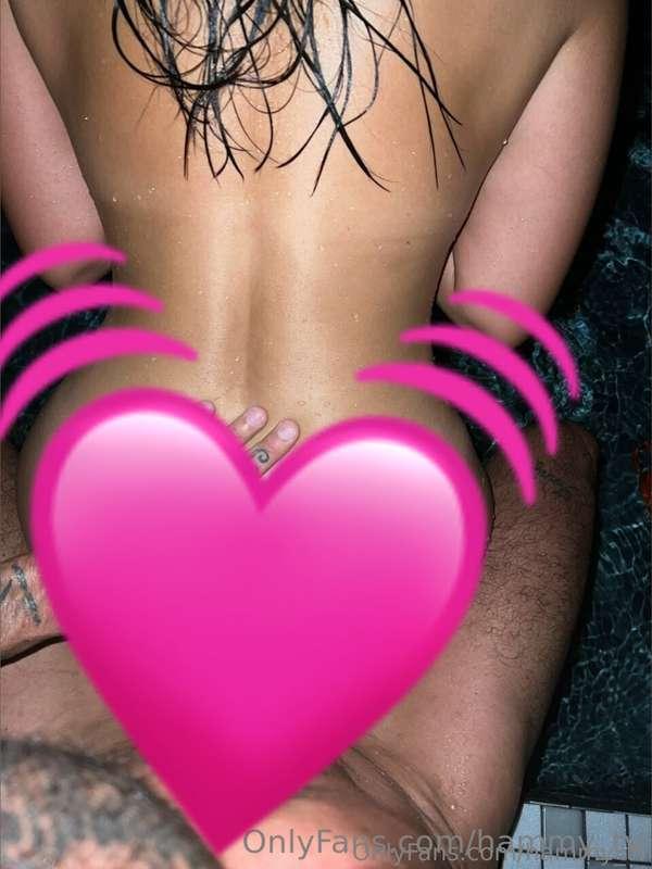 Exxxtra wet and juicy when he slid it inside me..