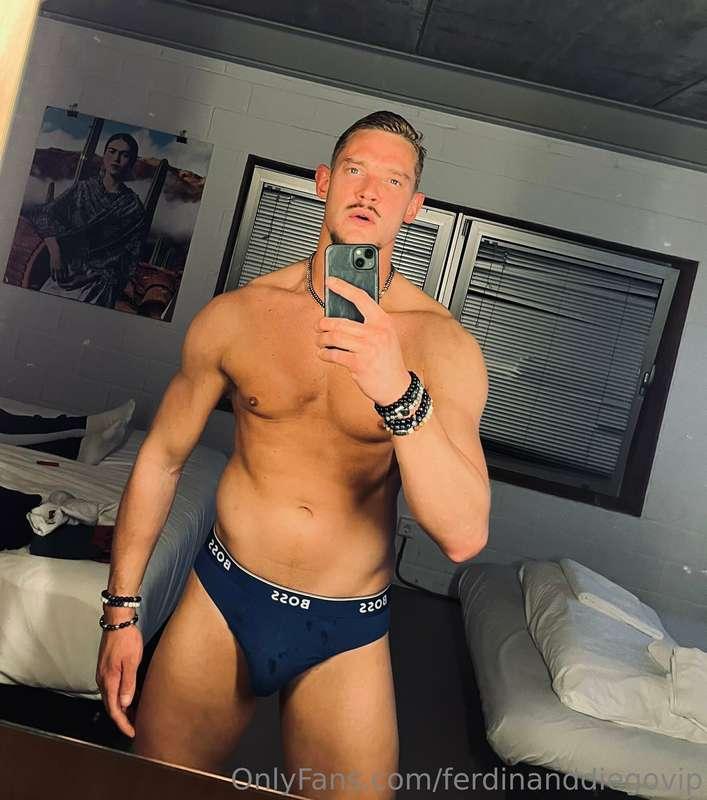 Workout workout. 😏🔥. PS can’t share the “pis” video. Will be..