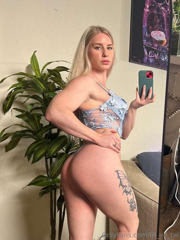 Don't forget Mondays are always brand new collab sex tapes w..