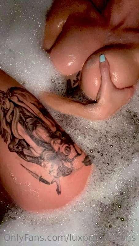 🛁🫧