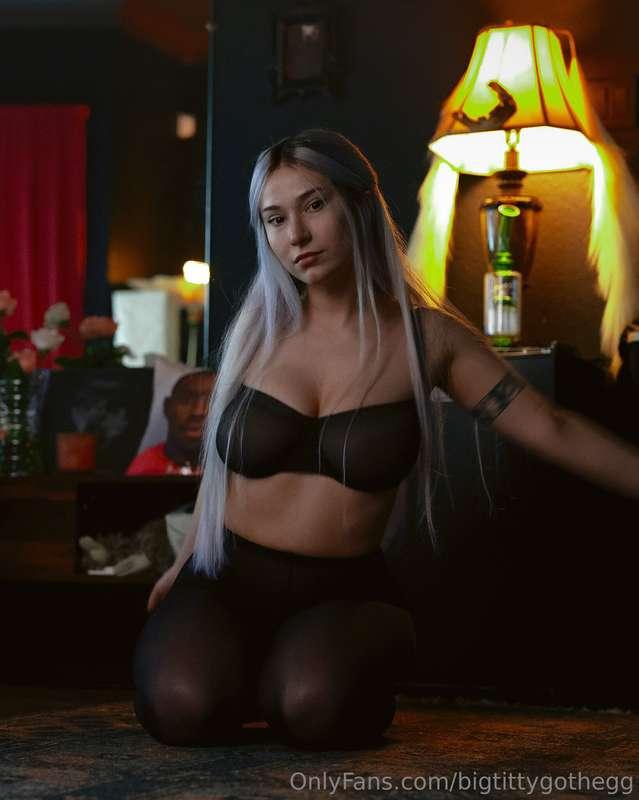 bigtittygothegg image #2