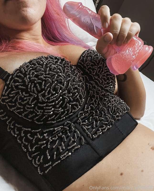 When your hair matches your dildo 😜. Tip me and receive a su..