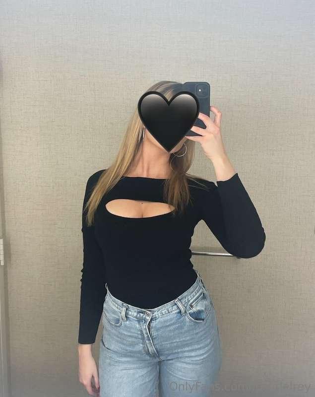 do you guys like my outfit from last night?
