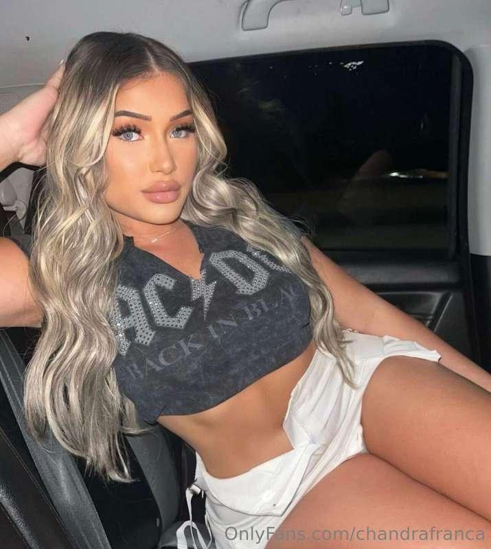 I pull up as your Uberr driver.. WYD?