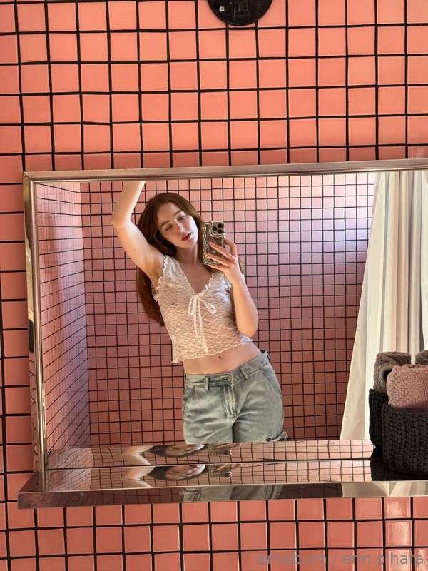 come help me clean my bathroom 😋