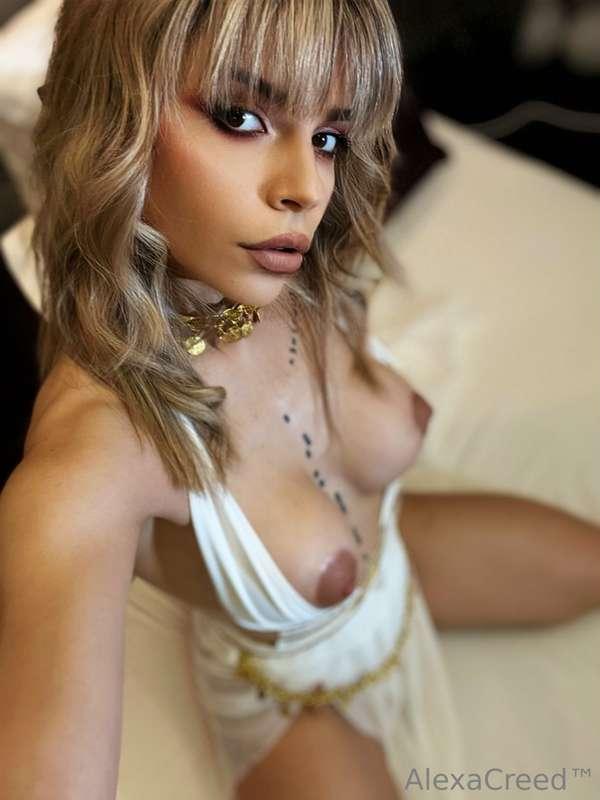Would you let me be your Greek Goddess tonight?