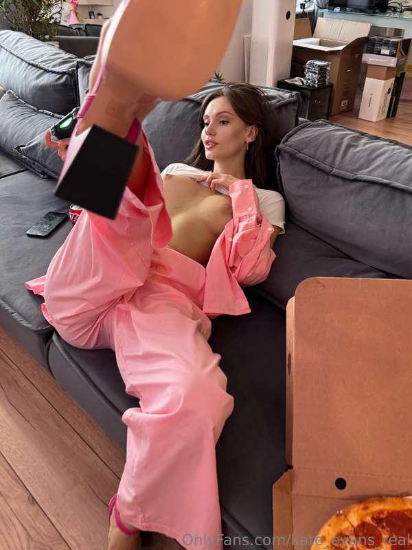 kate_evans_real image #3