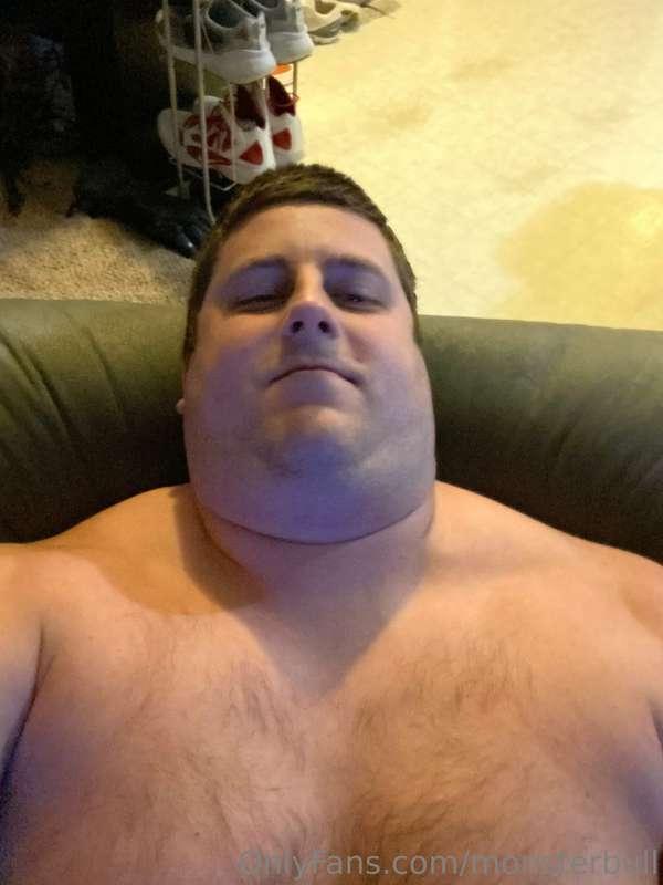 Enjoying my big traps tonight 🤤 I’ve been told they’d make g..