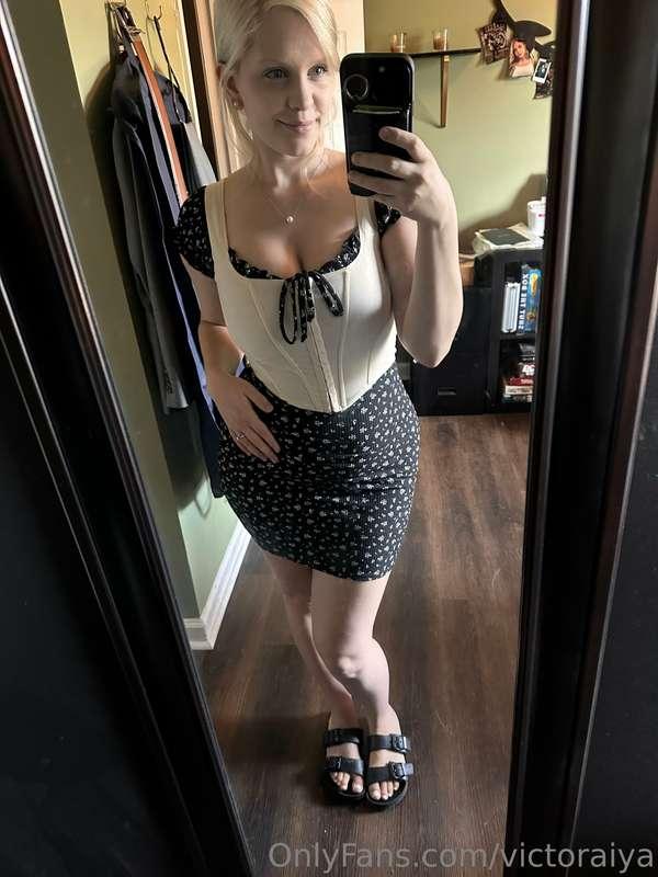 3 weeks postpartum and I had to literally force these tits i..
