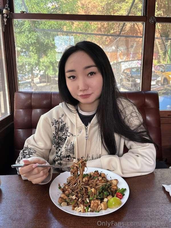 What I’m eating right now… well, it looks kinda strange ∪ –⋏..