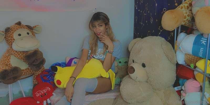 Hehe send more plushiess 🐻🧸Catch me on:🕓 Tiktok: Byulslife📸 ..