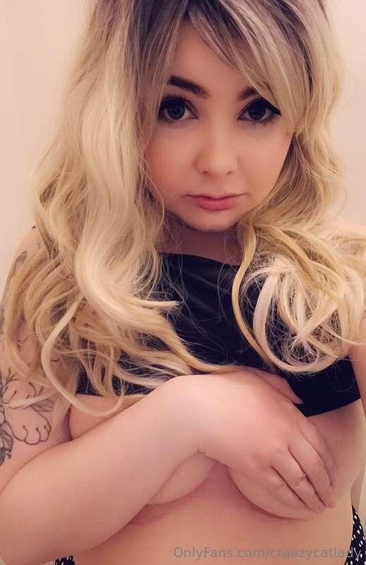 Do blondes have more fun? 😏😉