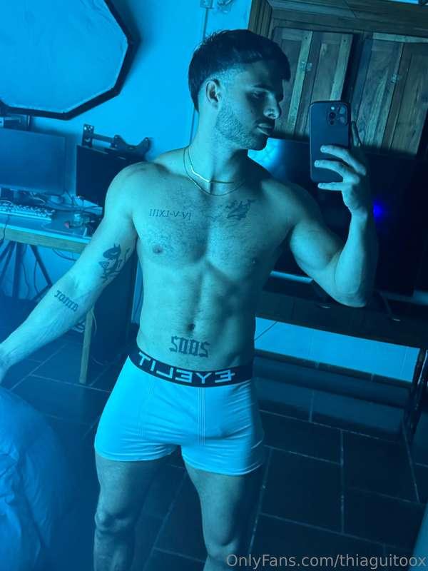 🎊😈 Hey bb Celebremos juntos mi cumpleaños 🎀🎊🔥 te espero en D..