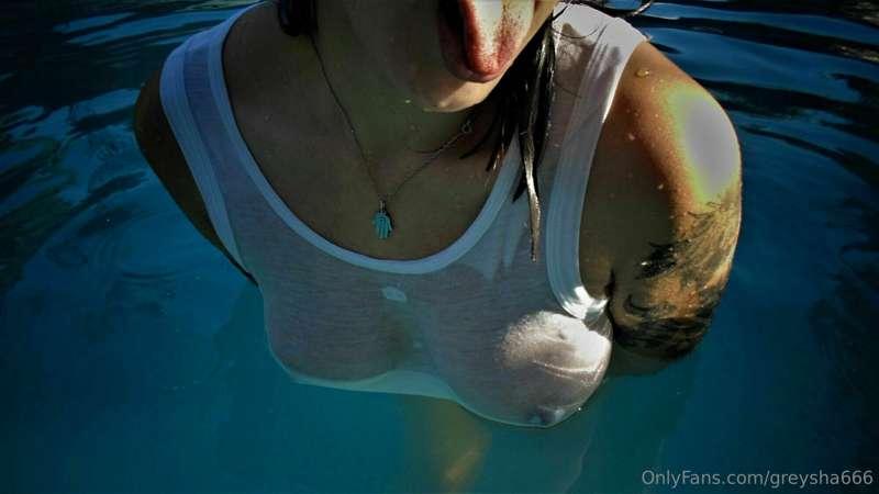 💦💦💦