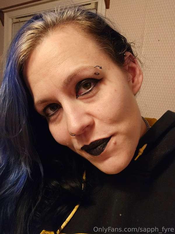 I took some selfies the other night, thought I would share t..