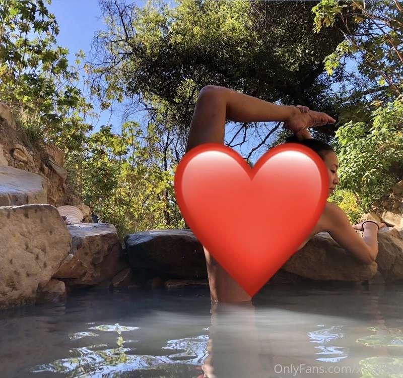 Love this pose, but couldn't post this angle on my socials! ..