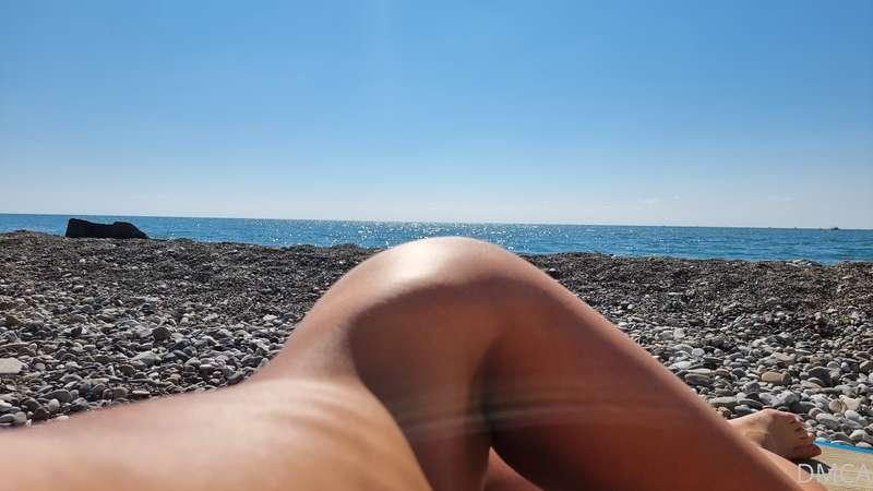 Elen on the nude beach