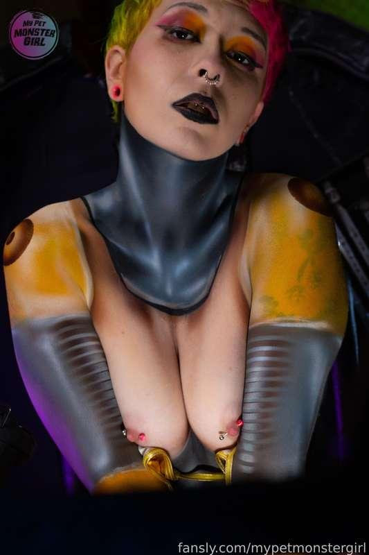 mypetmonstergirl image #4