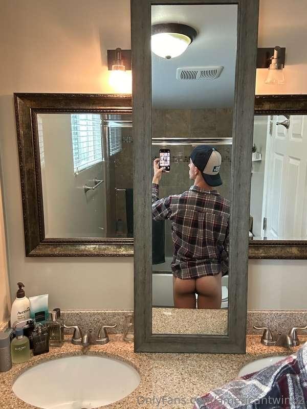 Feelin a lil country today. How are you feeling? Horny? 