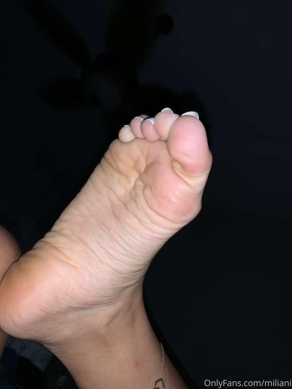 that arch & wrinkles.