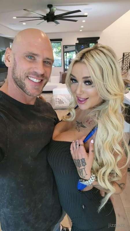 ***PART 2*** Johnny Sins fucked me like a good little slut 😍..