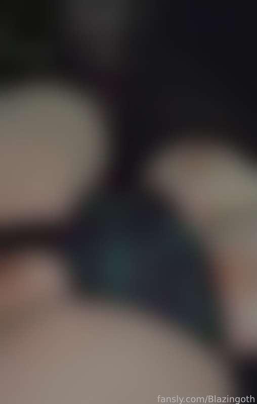 𝐢𝐦𝐚𝐠𝐢𝐧𝐞 𝐡𝐨𝐰 𝐭𝐢𝐠𝐡𝐭 𝐢 𝐚𝐦 &lt;𝟑 *𝐮𝐧𝐜𝐞𝐧𝐬𝐨𝐫𝐞𝐝*