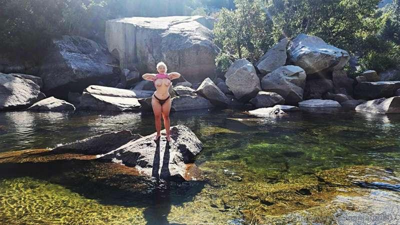 ganjagirl907 image #0