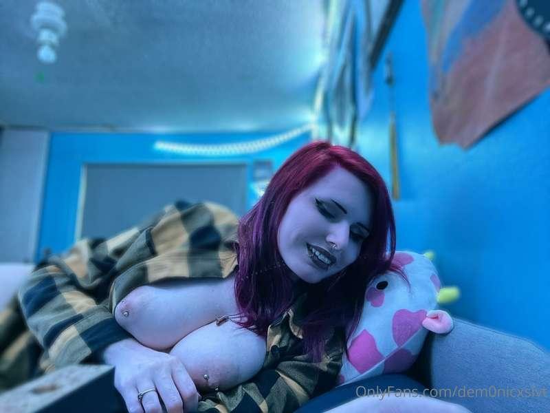 dem0nicxslvt main image