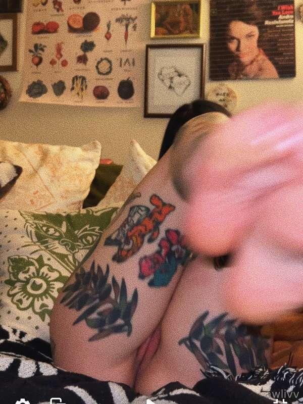 home from my trip to orlando! gonna spend the evening doing ..