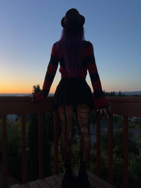 Rip these tights off of me 🤭