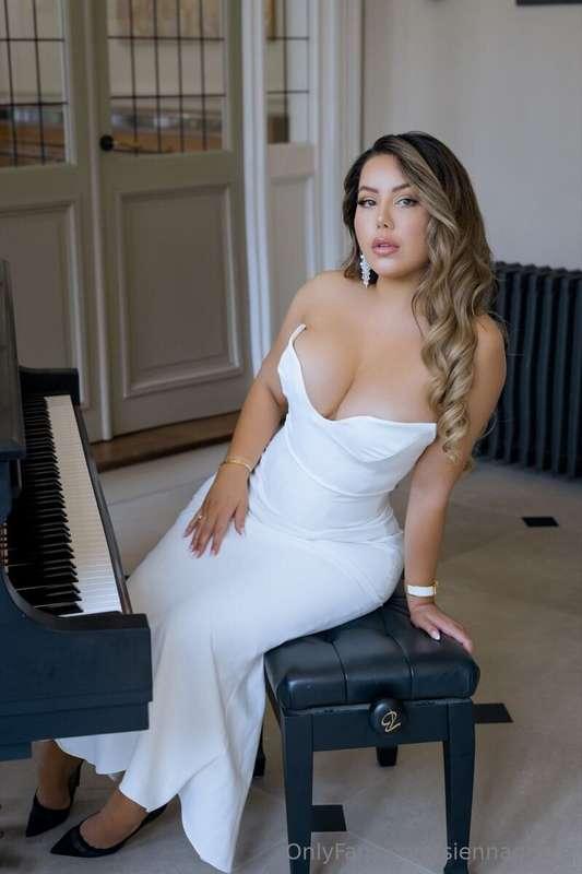 Daddy's taking me out tonight 🤍