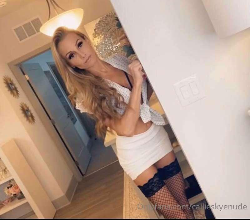 I'm still waiting for you to cum with me tonight 💦