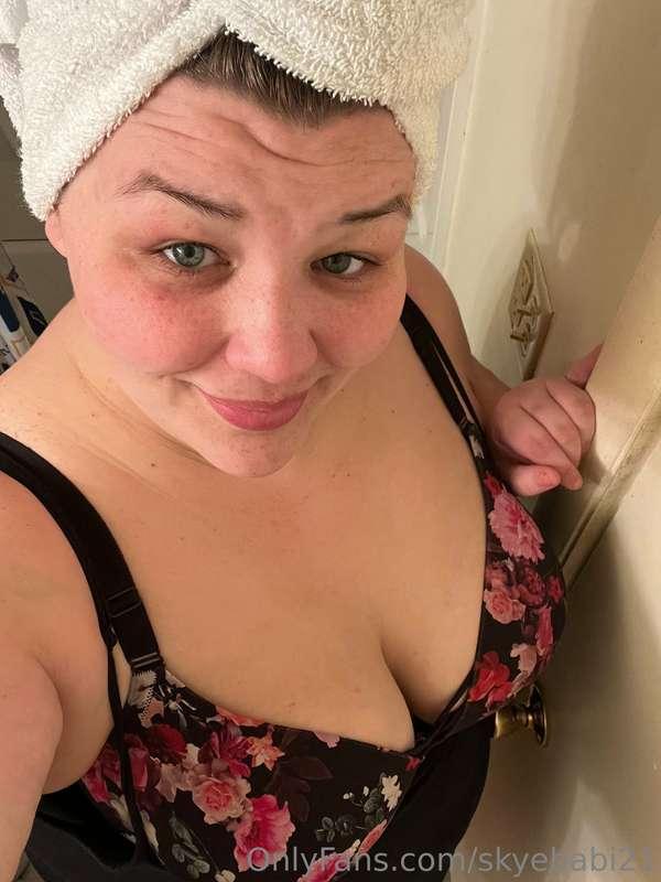 Woohoo!!! 🎉. 100 fans! 💯. Special deal💲💲💲 $5 will get you pe..