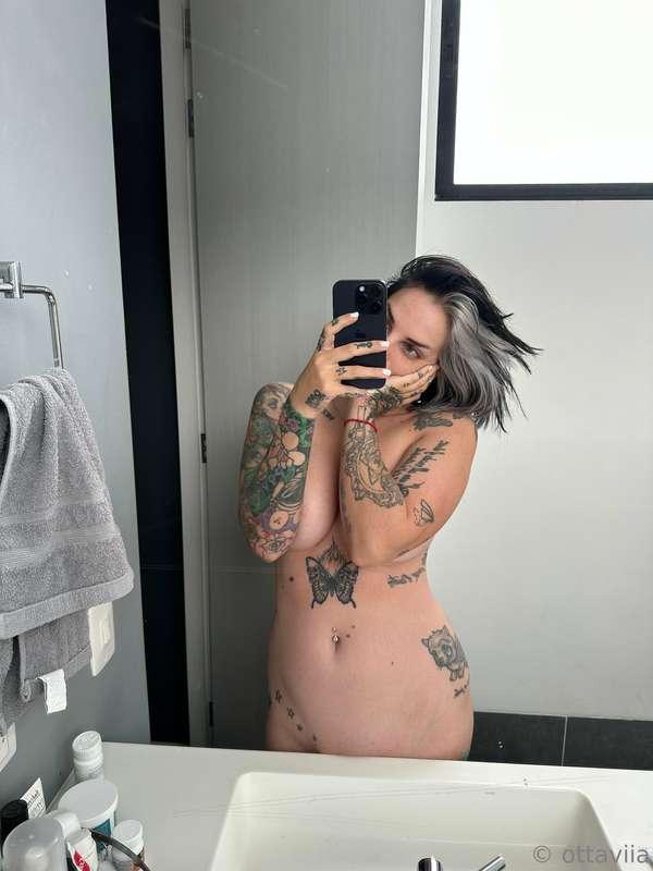 Sending the ***explicit*** version with boobies 🤭 exclusivel..