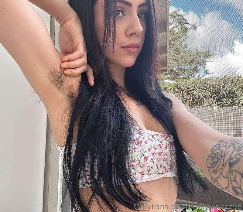 melykinzzz98 image #1