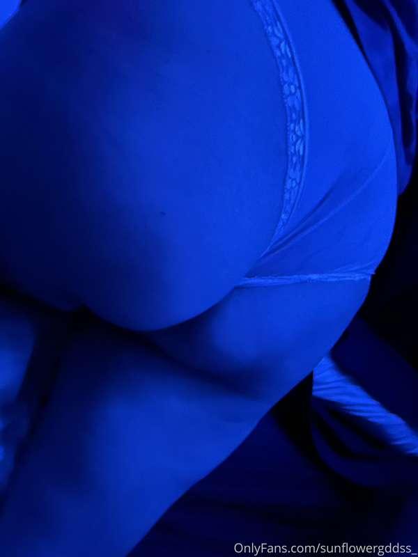 Happy hump day 🔥 🍑