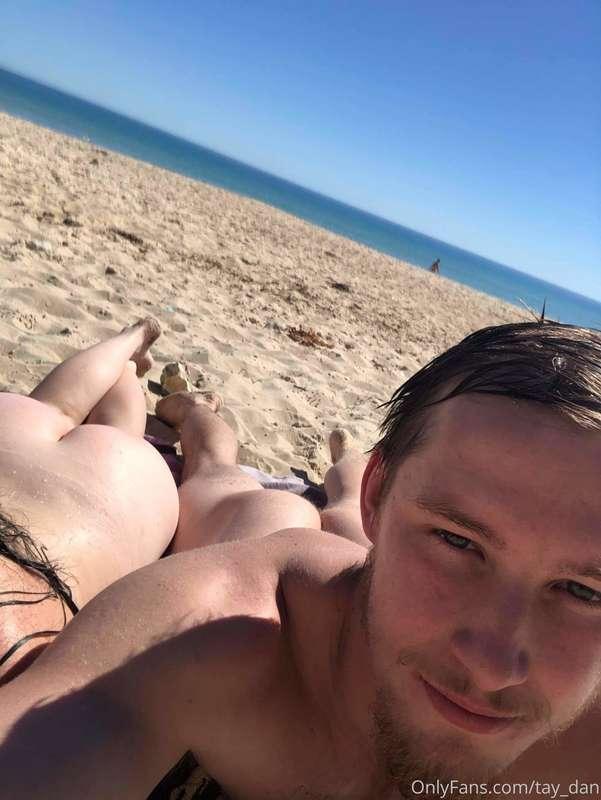 Consecutive beach upload coz why not 🤷‍♀️